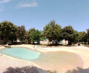 le pénéquet : climatisé, piscine lagon au milieu des chênes